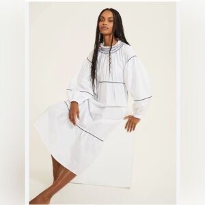 NWT SOMETHING NAVY White Smocked Puff Sleeve
Cotton Midi Dress- Size Medium